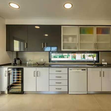 ヴィラ Silver Coast Villa-casa De Luxo Com Piscina E Vista Mar