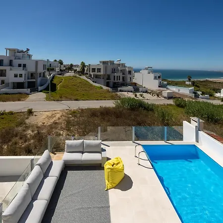 Silver Coast Villa-casa De Luxo Com Piscina E Vista Mar فيلة لورينها